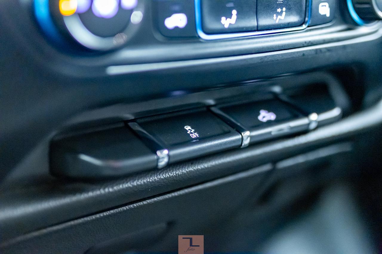 2017 Chevrolet Silverado 3500HD 4x4 Double Cab WT Longbox BCam Red Deer AB