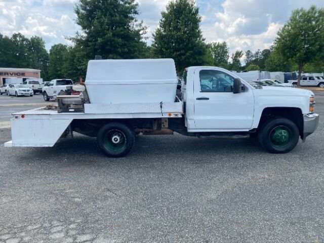 2017 Chevrolet Silverado 3500HD Chassis WT Regular Cab 1WT DRW