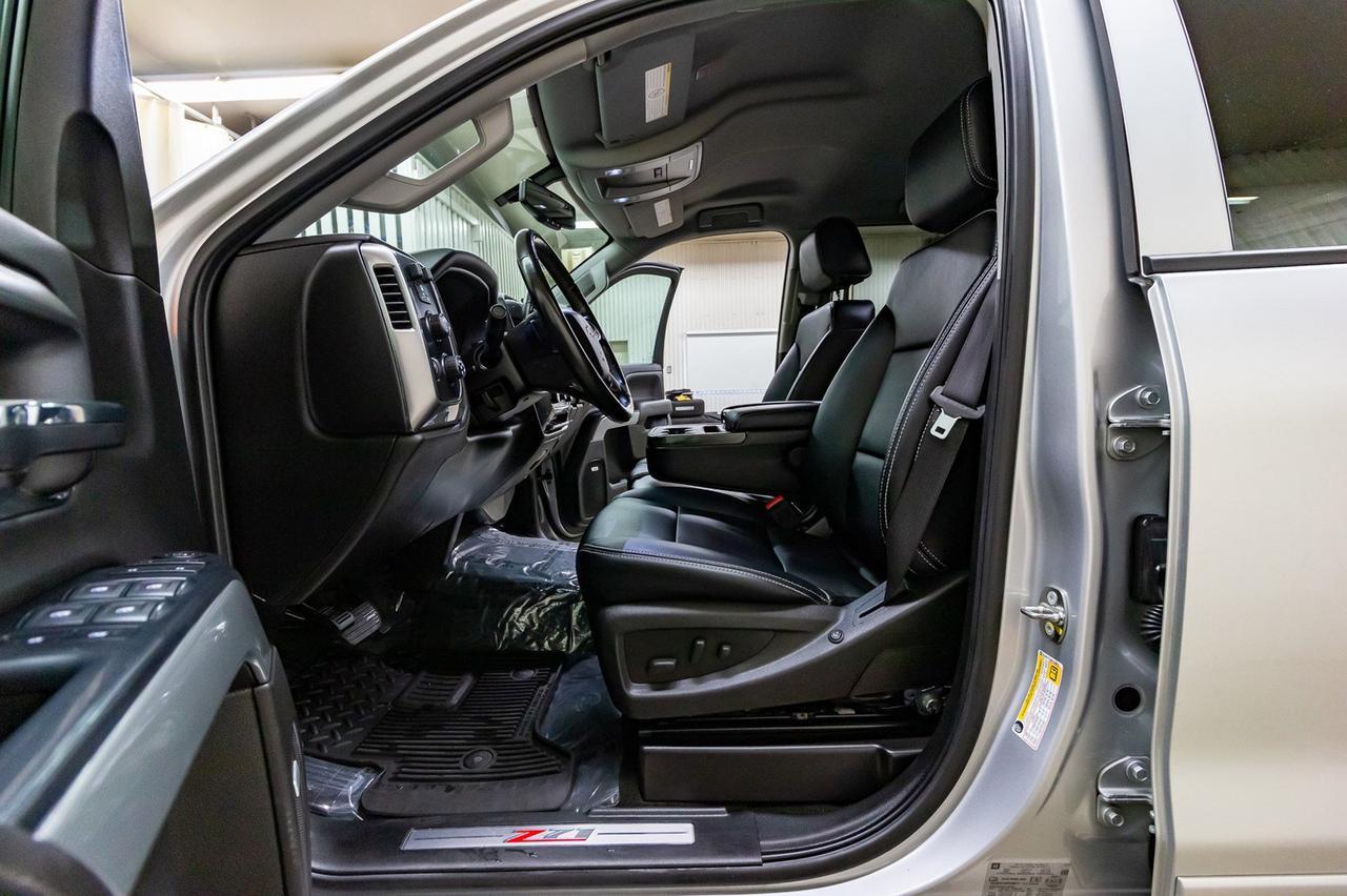 2017 Chevrolet Silverado 3500HD LT Red Deer AB