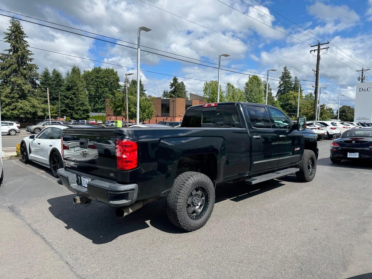 2017 Chevrolet Silverado 3500HD LTZ 1 Owner Rear Seat Entertainment Portland OR