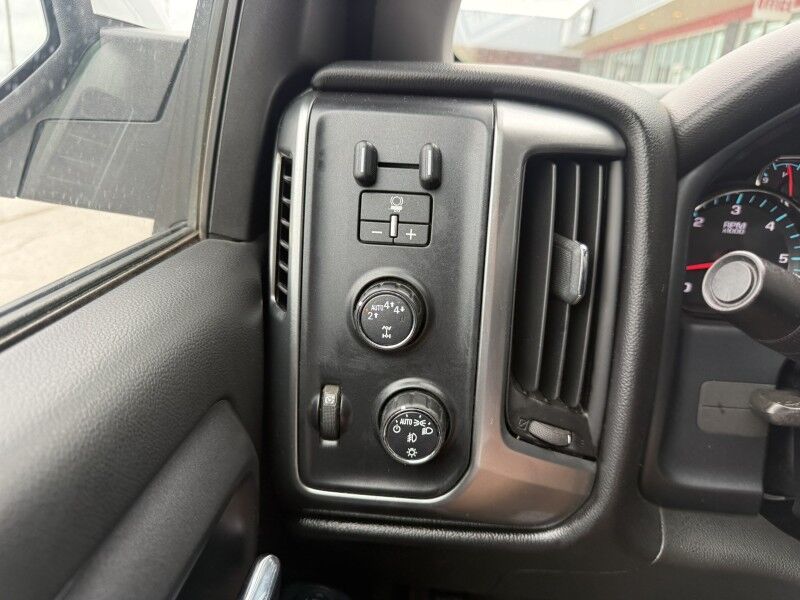 2017 Chevrolet Silverado Crew Cab 1500 4x4 LT Collinsville OK