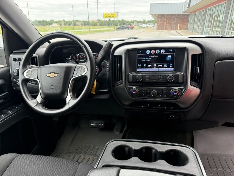 2017 Chevrolet Silverado Crew Cab 1500 4x4 LT Collinsville OK