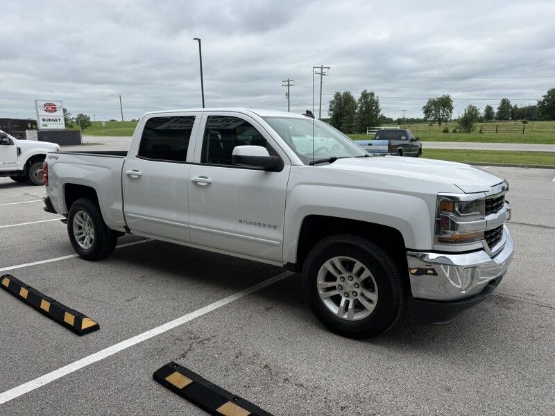 2017 Chevrolet Silverado Crew Cab 1500 4x4 LT Collinsville OK