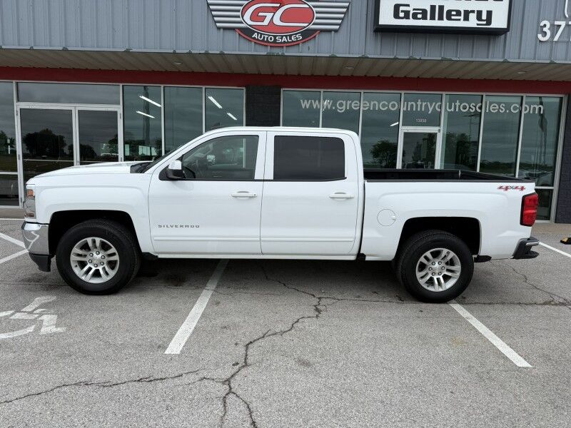 2017 Chevrolet Silverado Crew Cab 1500 4x4 LT Collinsville OK
