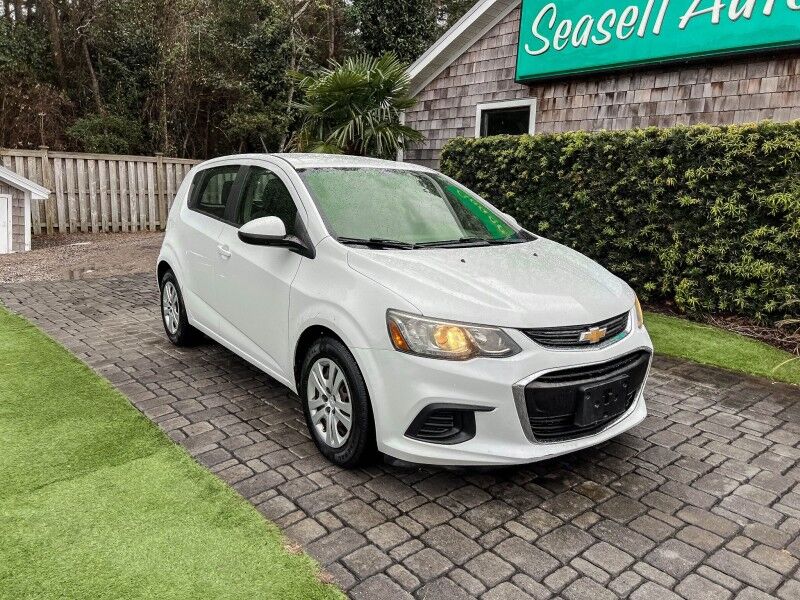 2017 Chevrolet Sonic LT