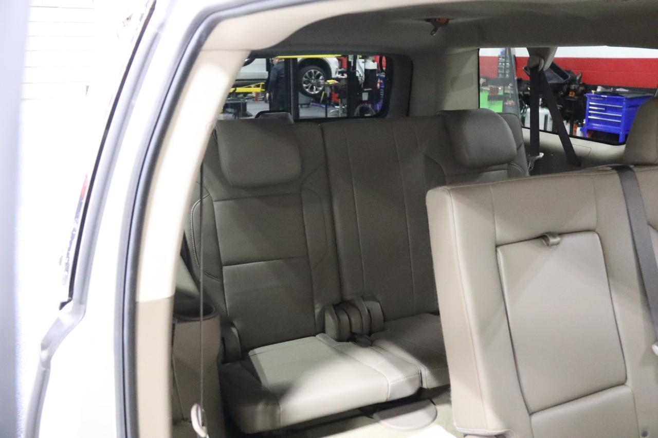 2017 Chevrolet Suburban 1LT 4WD w/Luxury Pkg 4dr Suv Skokie IL