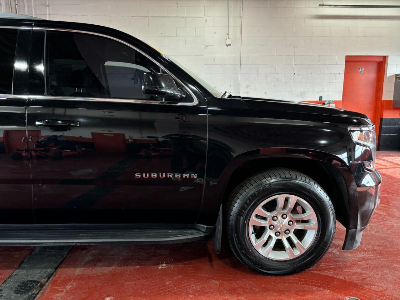 2017 Chevrolet Suburban LS Franklin OH