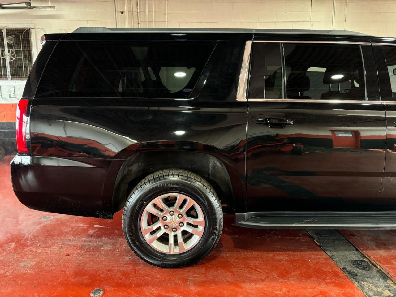 2017 Chevrolet Suburban LS Franklin OH