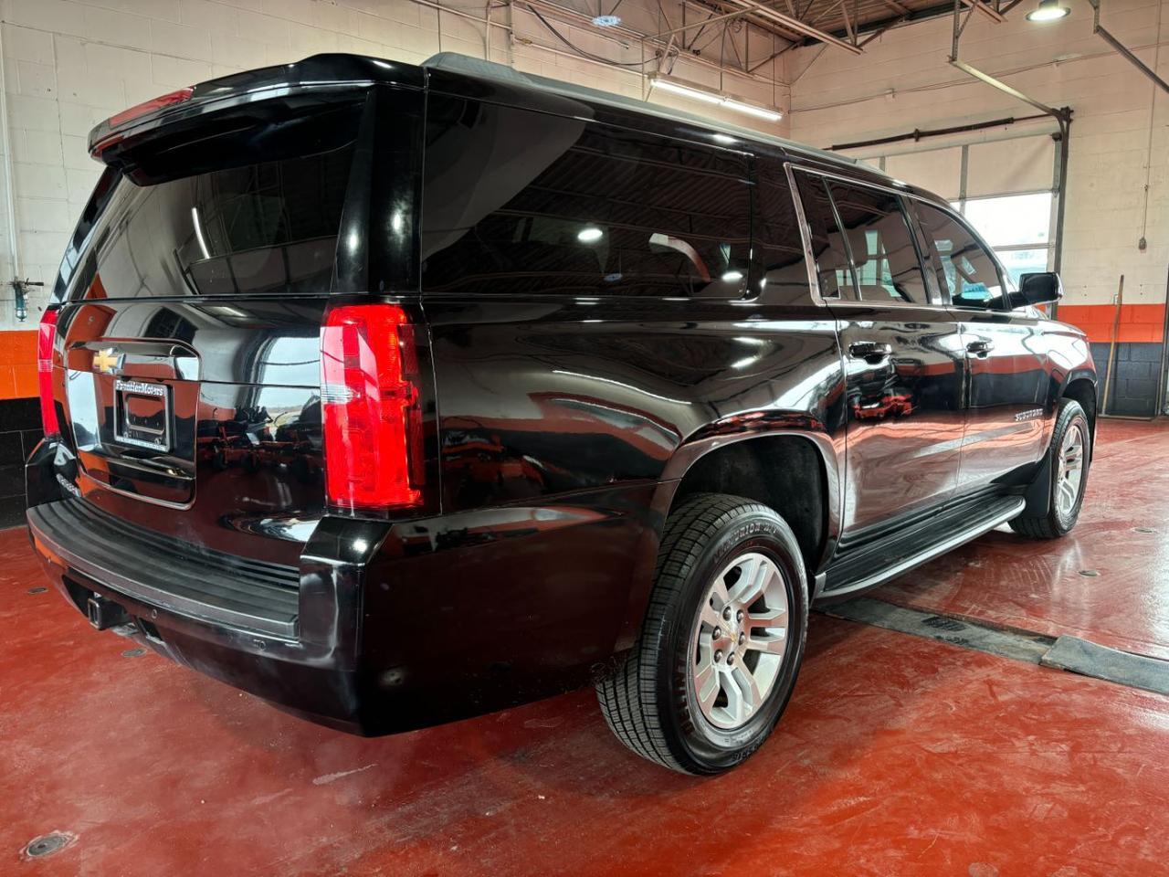 2017 Chevrolet Suburban LS Franklin OH