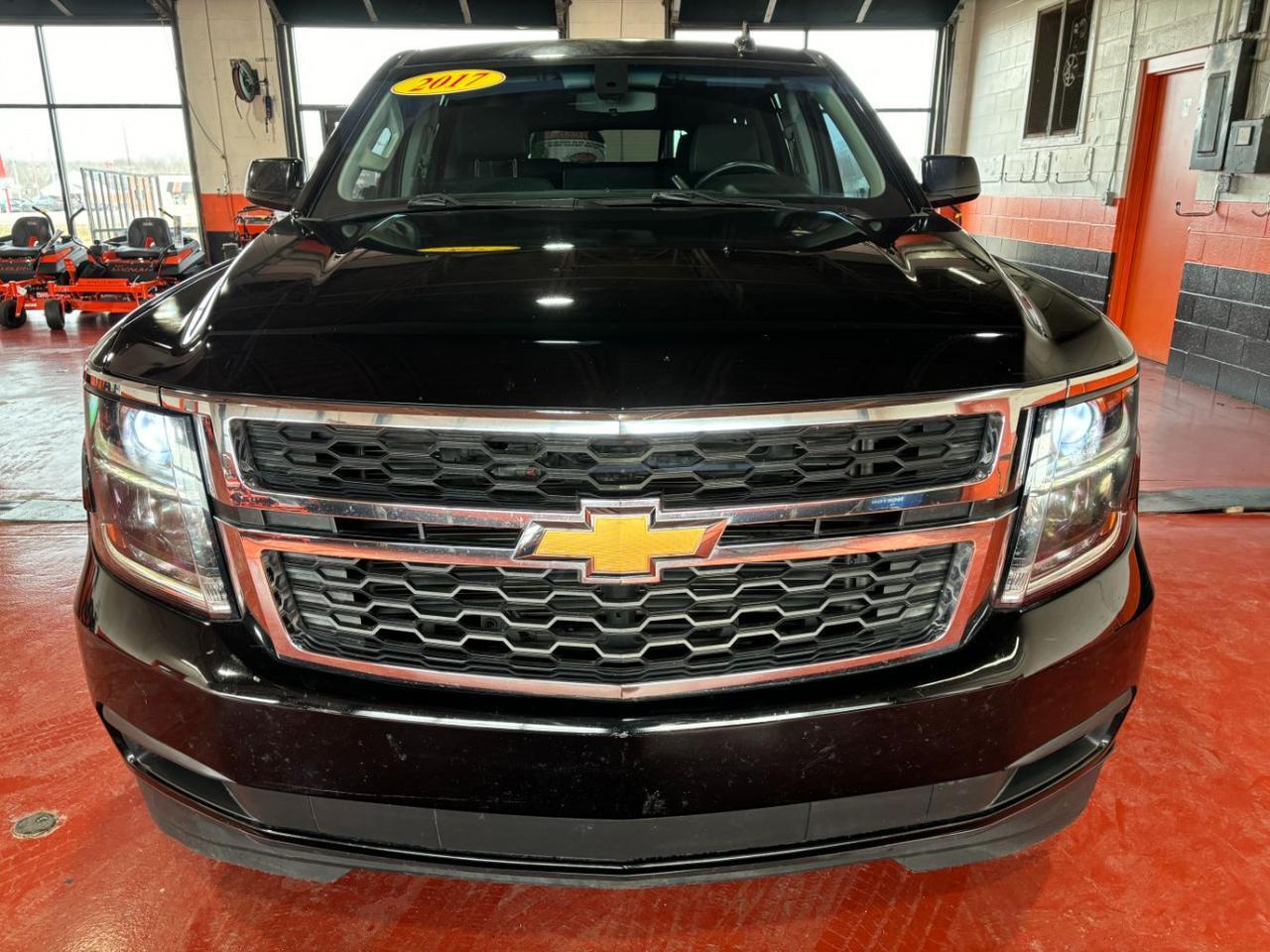 2017 Chevrolet Suburban LS Franklin OH