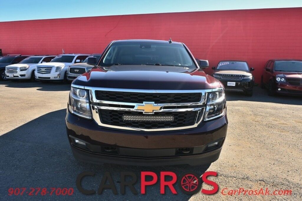2017 Chevrolet Suburban LT - 4X4 - Luxury Pkg - Auto Start - Front & Rear Heated Leather Seats - Heated Steering - Sunroof - Bose Speakers - Blind Spot & Lane Departure - Back Up Camera - 3rd Row - Seats 8 - Power Liftgate - Fixed Running Boards - Keyless Entry & Push To St
