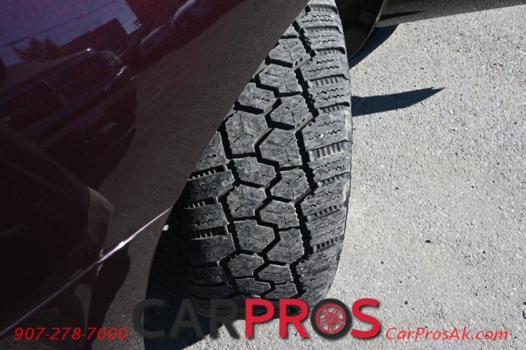 2017 Chevrolet Suburban LT - 4X4 - Luxury Pkg - Auto Start - Front & Rear Heated Leather Seats - Heated Steering - Sunroof - Bose Speakers - Blind Spot & Lane Departure - Back Up Camera - 3rd Row - Seats 8 - Power Liftgate - Fixed Running Boards - Keyless Entry & Push To St Anchorage AK