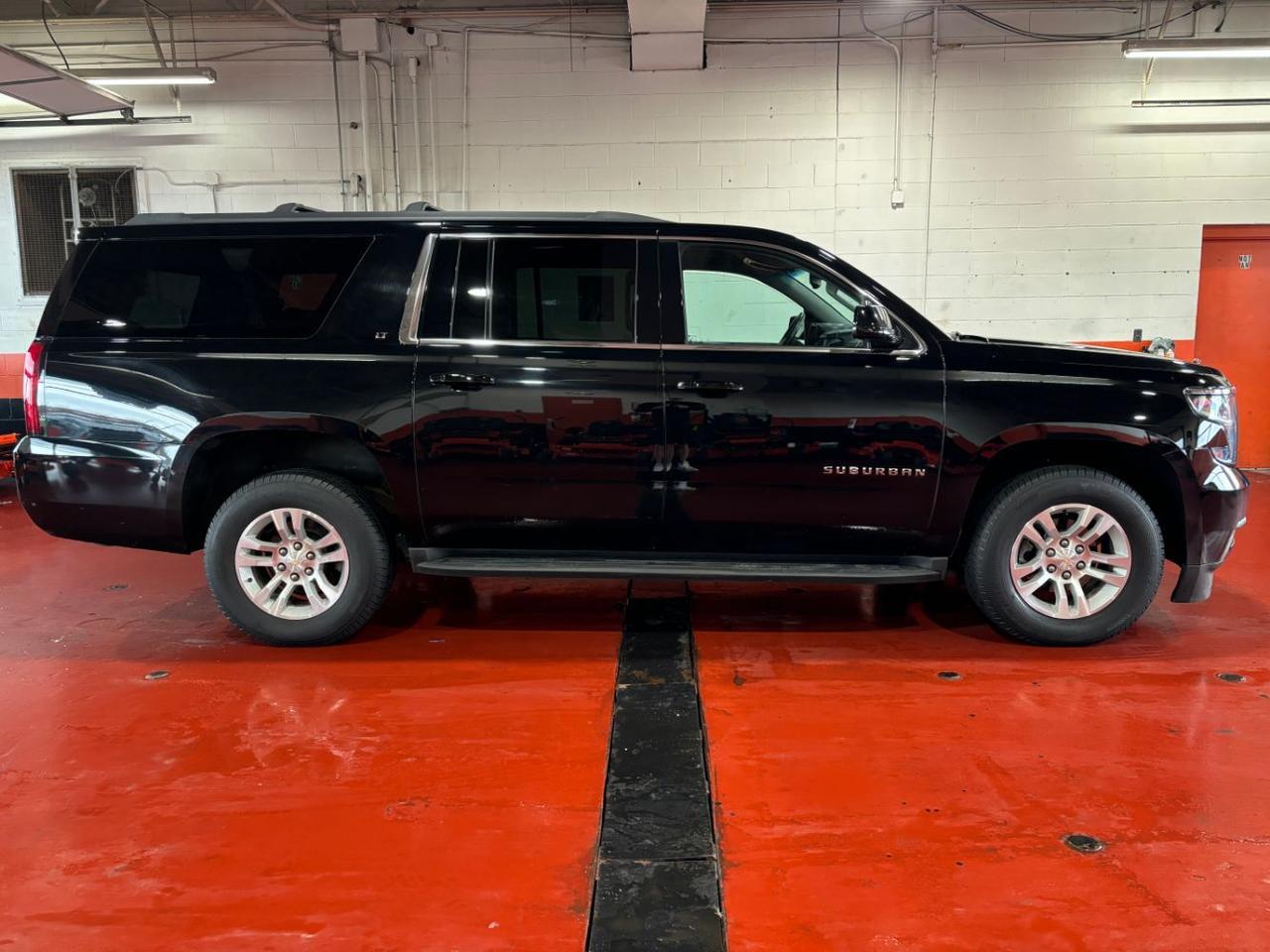 2017 Chevrolet Suburban LT