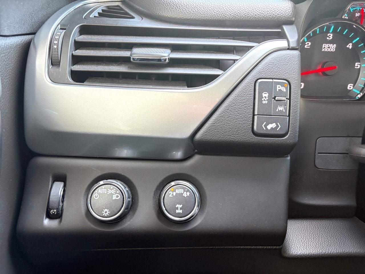 2017 Chevrolet Suburban LT, POWER LIFTGATE, RUNNING BOARDS, TOW PACKAGE, BACKUP CAMERA WITH PARKING SENSORS, HEATED SEATS, APPLE CARPLAY/ANDROID AUTO, LANE KEEP ASSIST, FORWARD COLLISION, LOW MILES, CLEAN CARFAX, THIS SUBURBAN IS READY TO RIDE ON THE ROAD! Virginia Beach VA