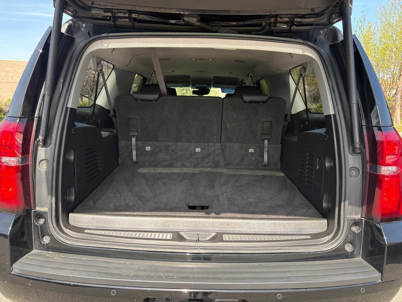 2017 Chevrolet Suburban LT, POWER LIFTGATE, RUNNING BOARDS, TOW PACKAGE, BACKUP CAMERA WITH PARKING SENSORS, HEATED SEATS, APPLE CARPLAY/ANDROID AUTO, LANE KEEP ASSIST, FORWARD COLLISION, LOW MILES, CLEAN CARFAX, THIS SUBURBAN IS READY TO RIDE ON THE ROAD! Virginia Beach VA