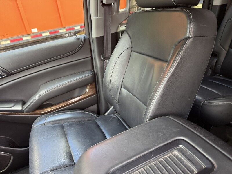 2017 Chevrolet Suburban LT w/ Luxury Package Arlington VA