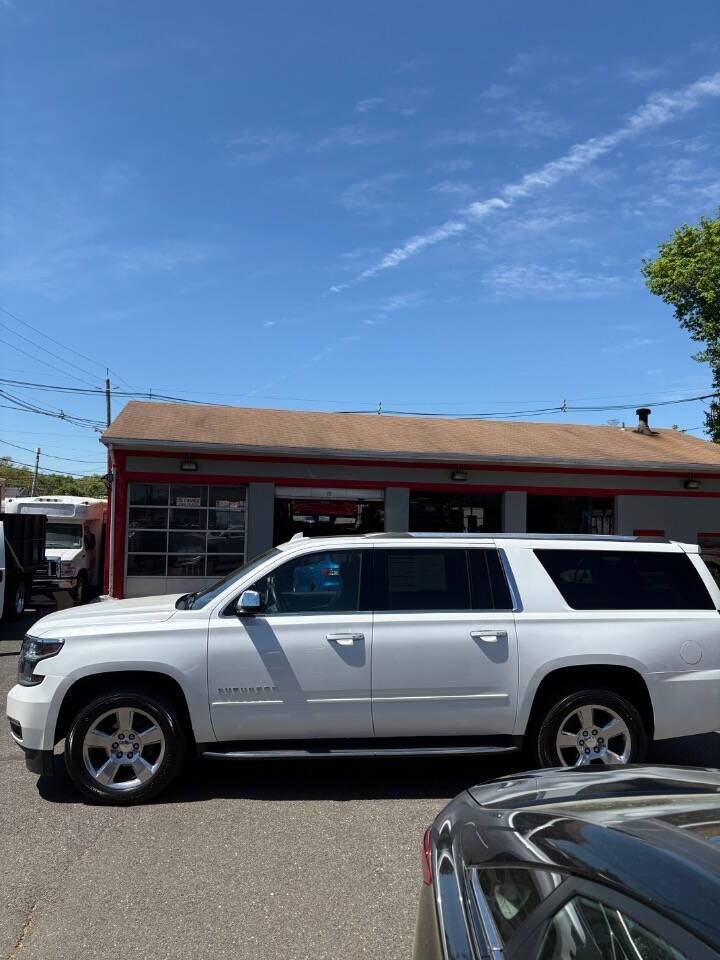 2017 Chevrolet Suburban Premier 4x4 4dr SUV