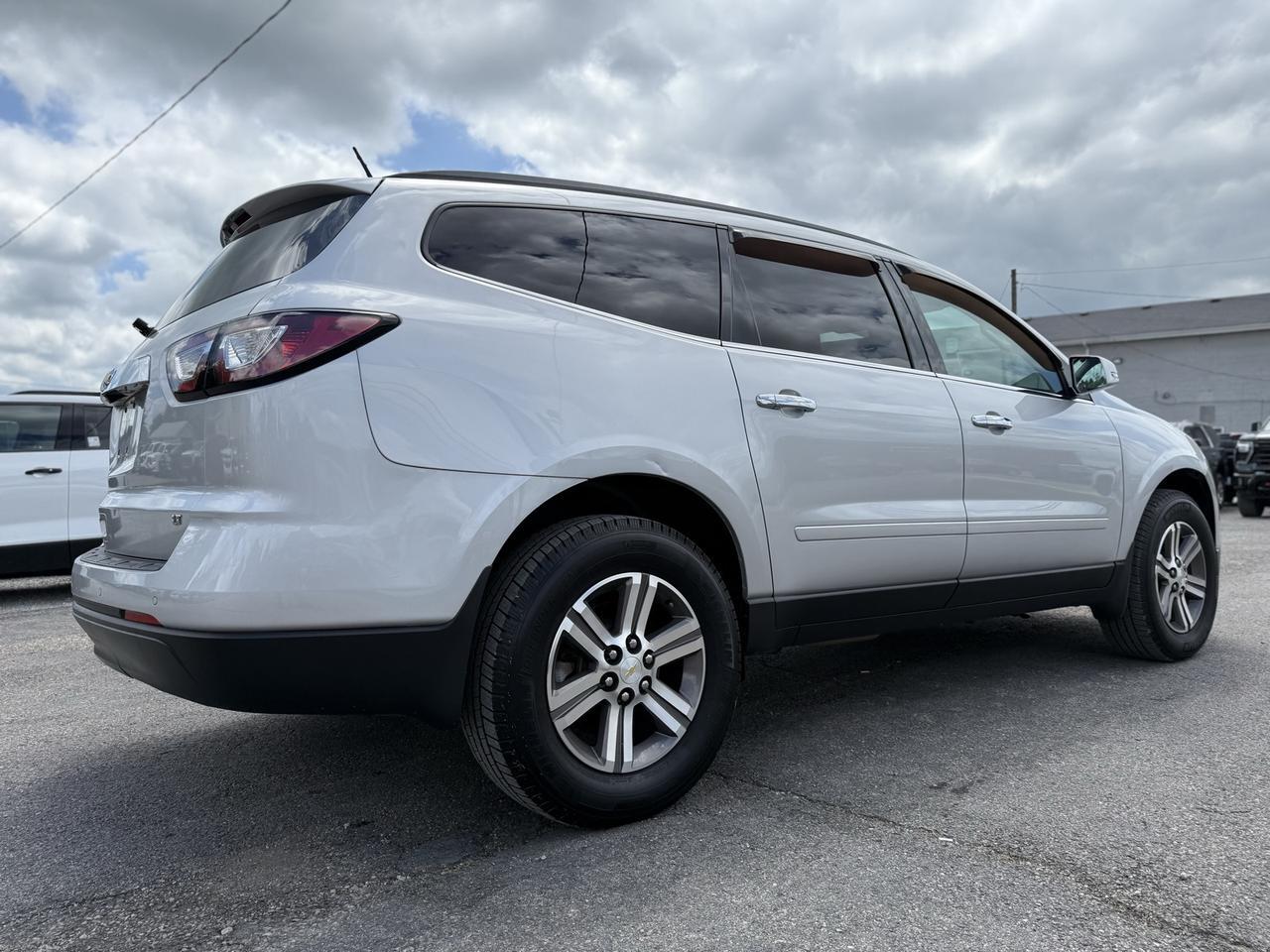 2017 Chevrolet Traverse 2LT Crestwood KY