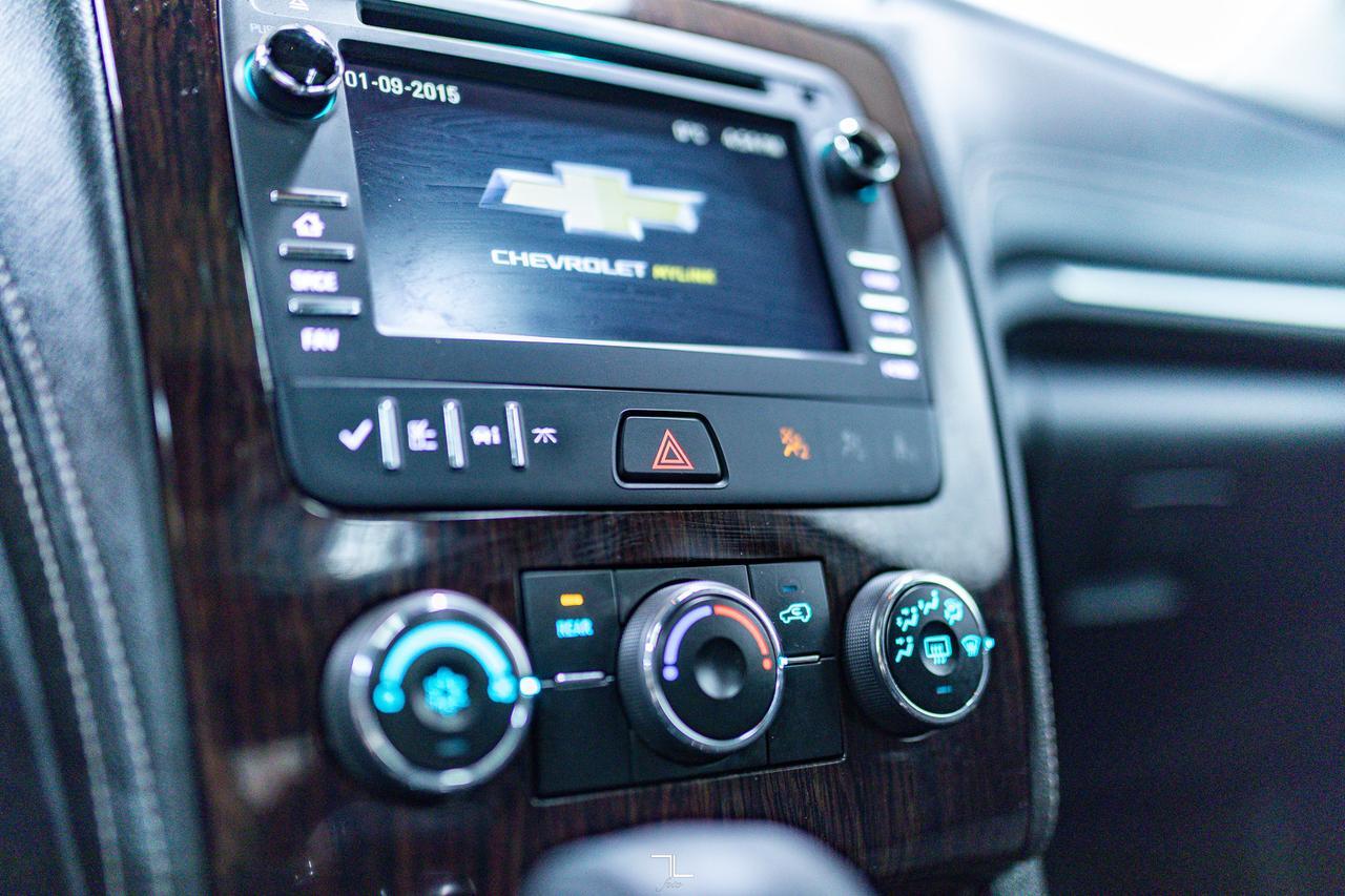 2017 Chevrolet Traverse AWD LT Roof BCam PSeat Red Deer AB