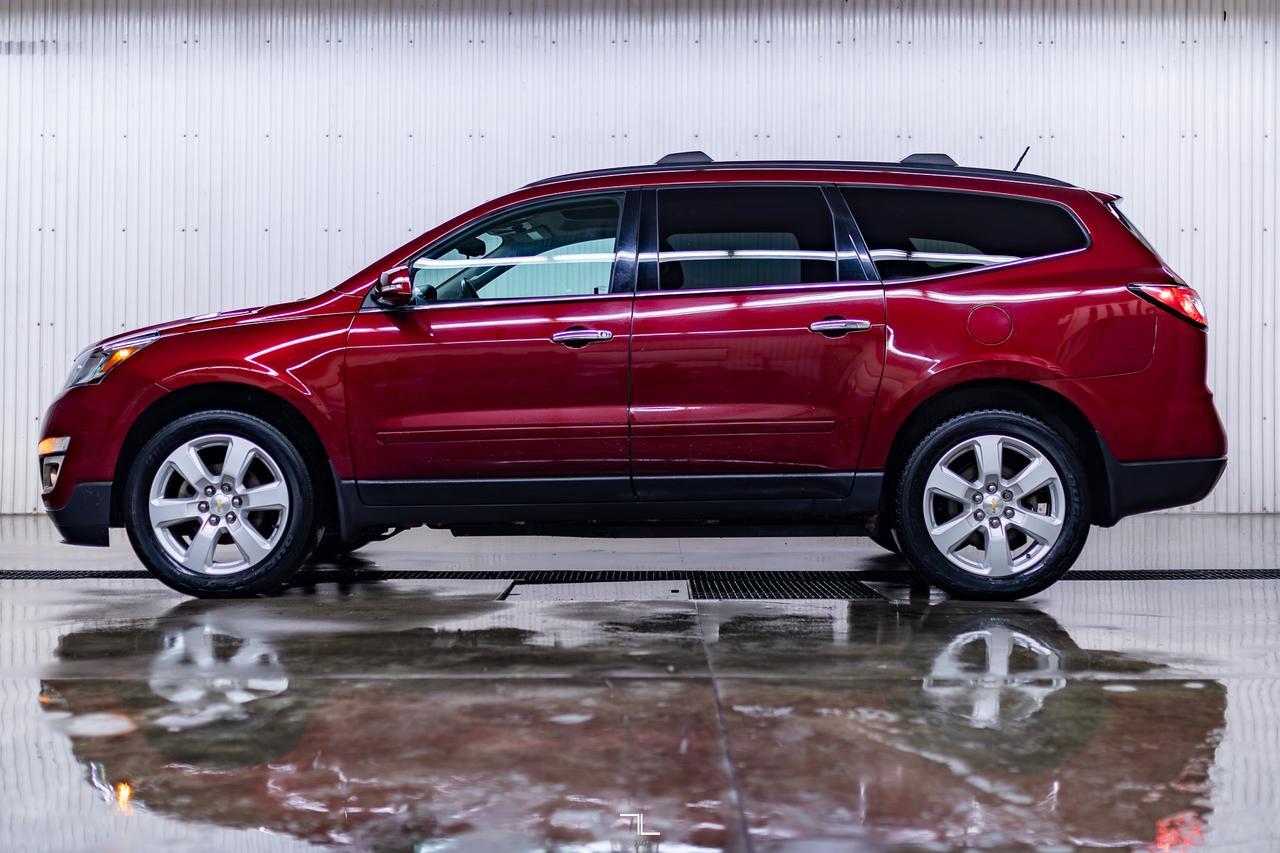 2017 Chevrolet Traverse AWD LT Roof BCam PSeat Red Deer AB