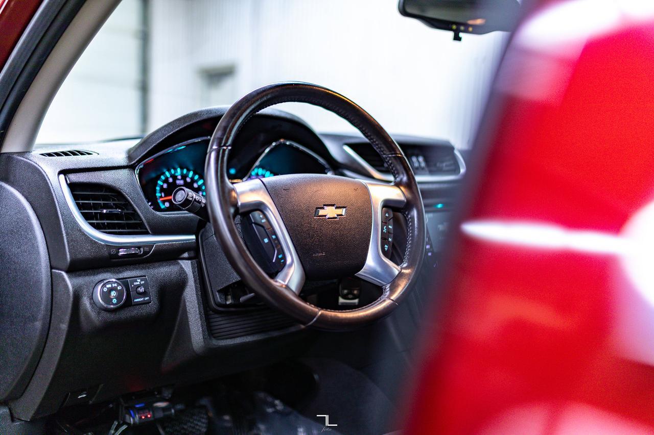 2017 Chevrolet Traverse AWD LT Roof BCam PSeat Red Deer AB