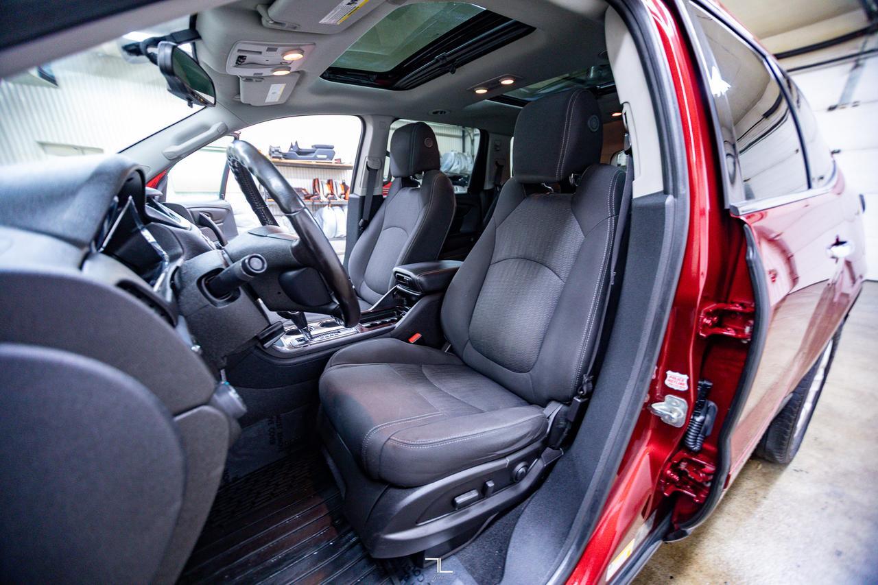 2017 Chevrolet Traverse AWD LT Roof BCam PSeat Red Deer AB