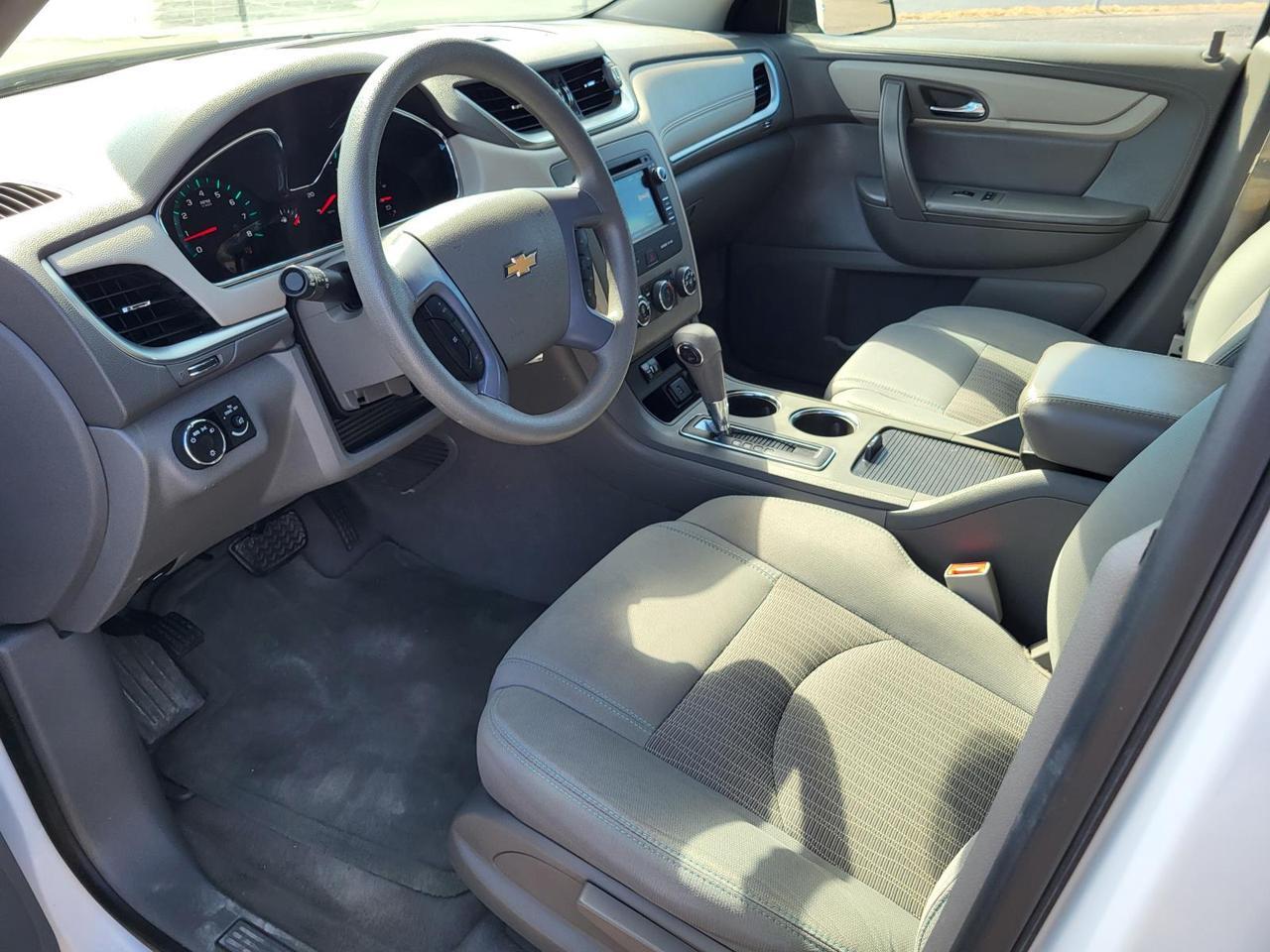 2017 Chevrolet Traverse FWD 4dr LS w/1LS Beeville TX