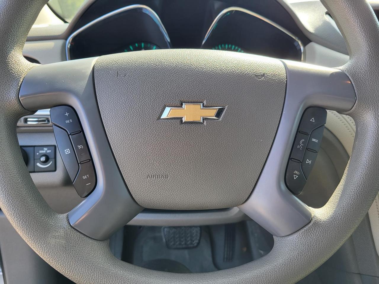 2017 Chevrolet Traverse FWD 4dr LS w/1LS Beeville TX