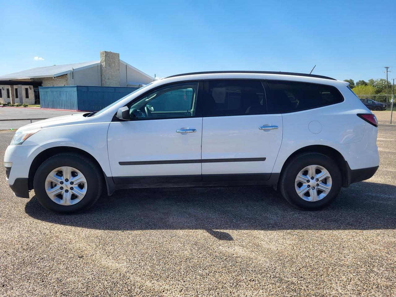2017 Chevrolet Traverse FWD 4dr LS w/1LS Beeville TX