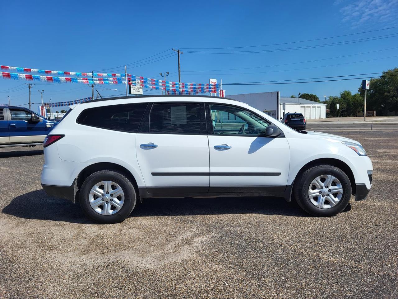 2017 Chevrolet Traverse FWD 4dr LS w/1LS Beeville TX