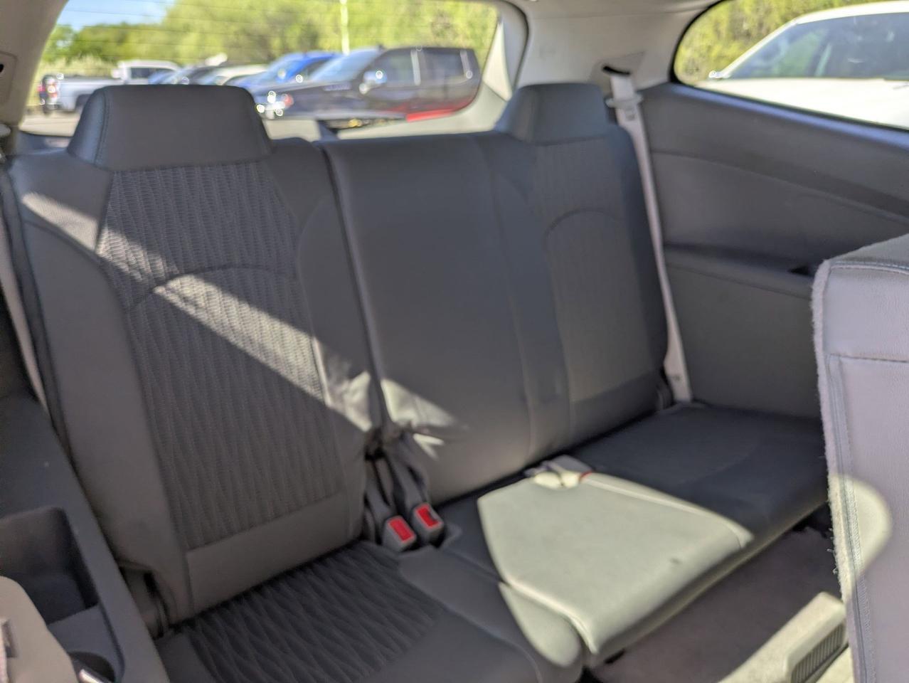 2017 Chevrolet Traverse LS Castroville TX