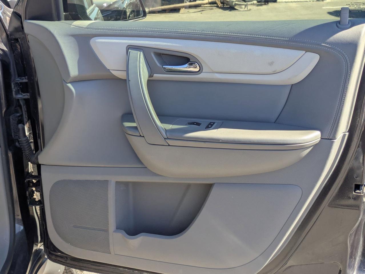 2017 Chevrolet Traverse LS Castroville TX