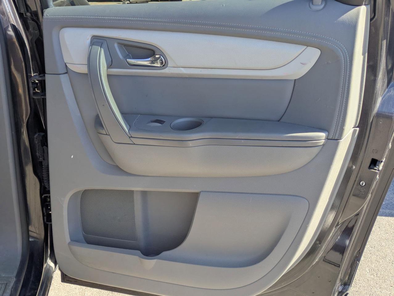 2017 Chevrolet Traverse LS Castroville TX