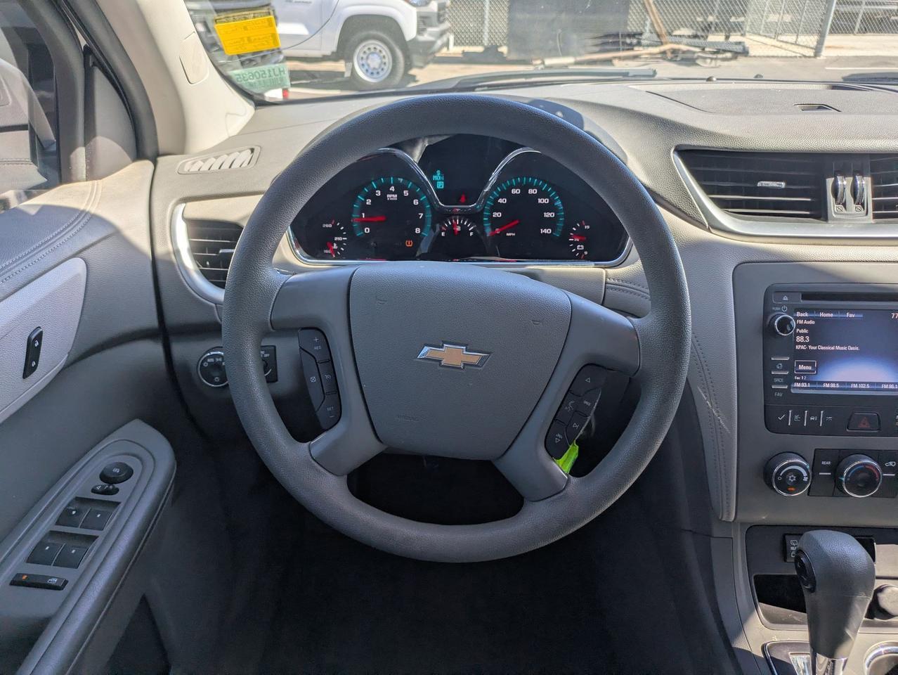 2017 Chevrolet Traverse LS Castroville TX