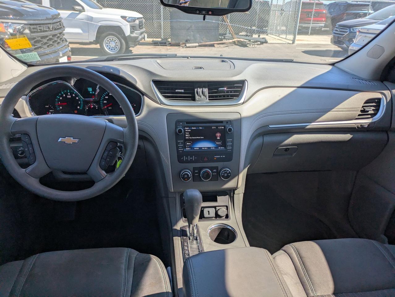 2017 Chevrolet Traverse LS Castroville TX