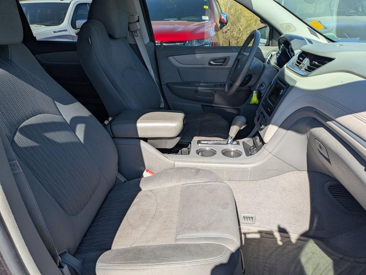 2017 Chevrolet Traverse LS Castroville TX