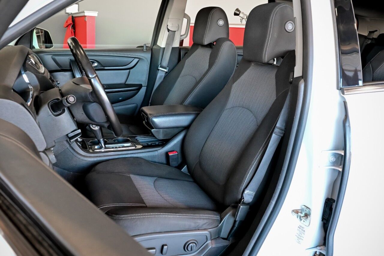 2017 Chevrolet Traverse LT, 3RD Row, Navigation, Rear Entertainment Springfield NJ