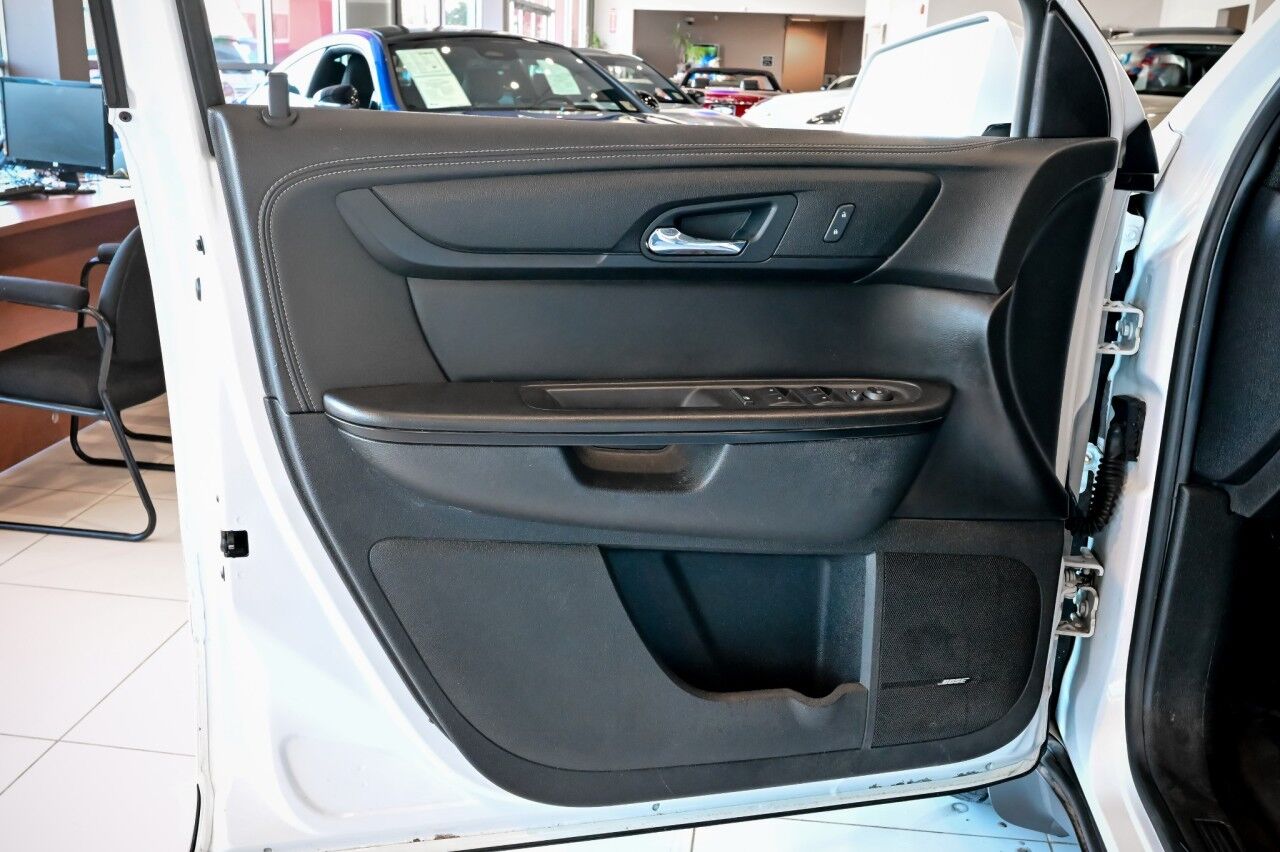 2017 Chevrolet Traverse LT, 3RD Row, Navigation, Rear Entertainment Springfield NJ