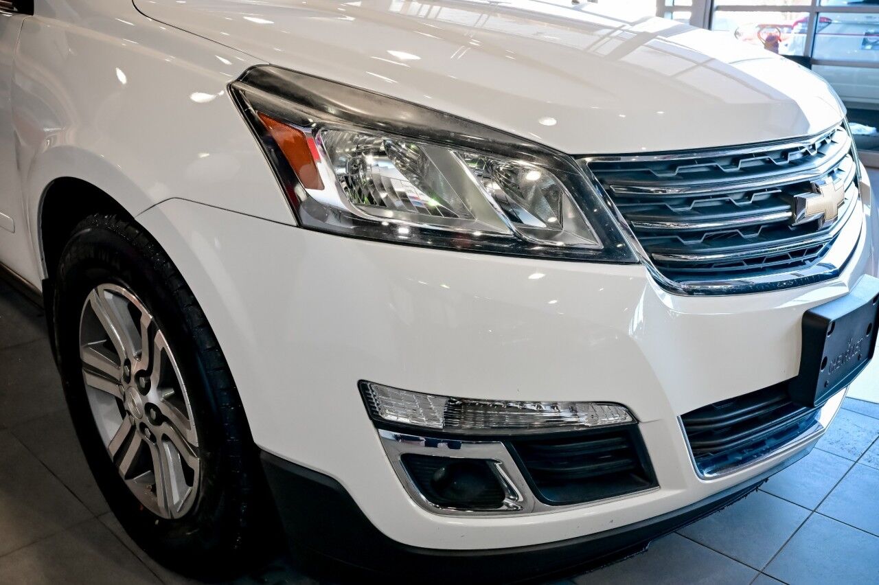 2017 Chevrolet Traverse LT, 3RD Row, Navigation, Rear Entertainment Springfield NJ