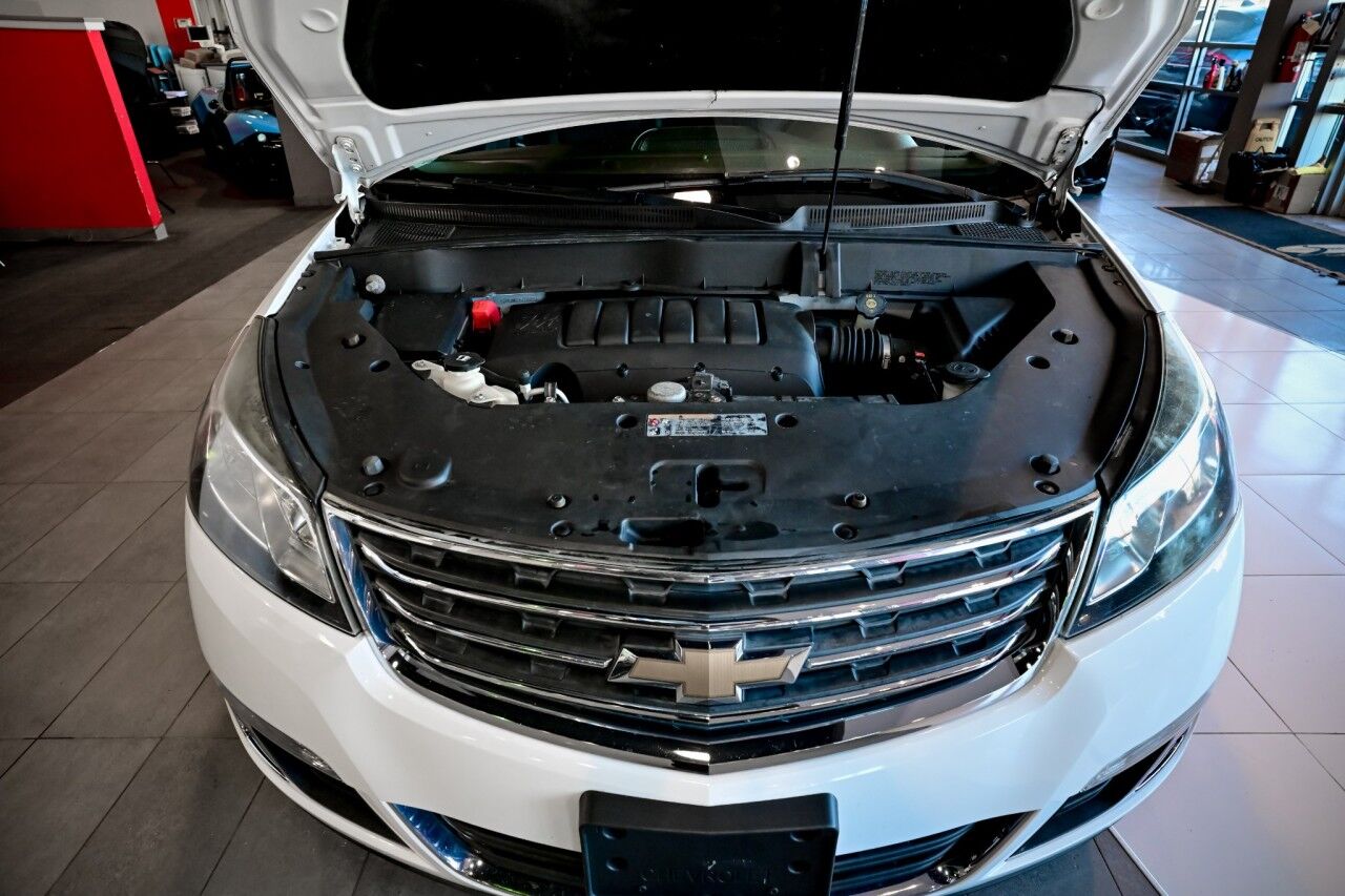 2017 Chevrolet Traverse LT, 3RD Row, Navigation, Rear Entertainment Springfield NJ