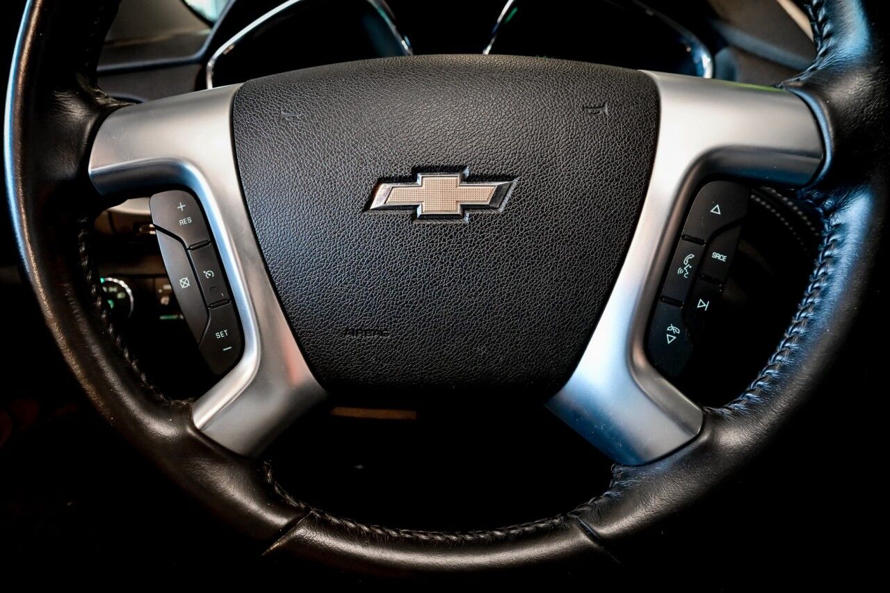 2017 Chevrolet Traverse LT, 3RD Row, Navigation, Rear Entertainment Springfield NJ