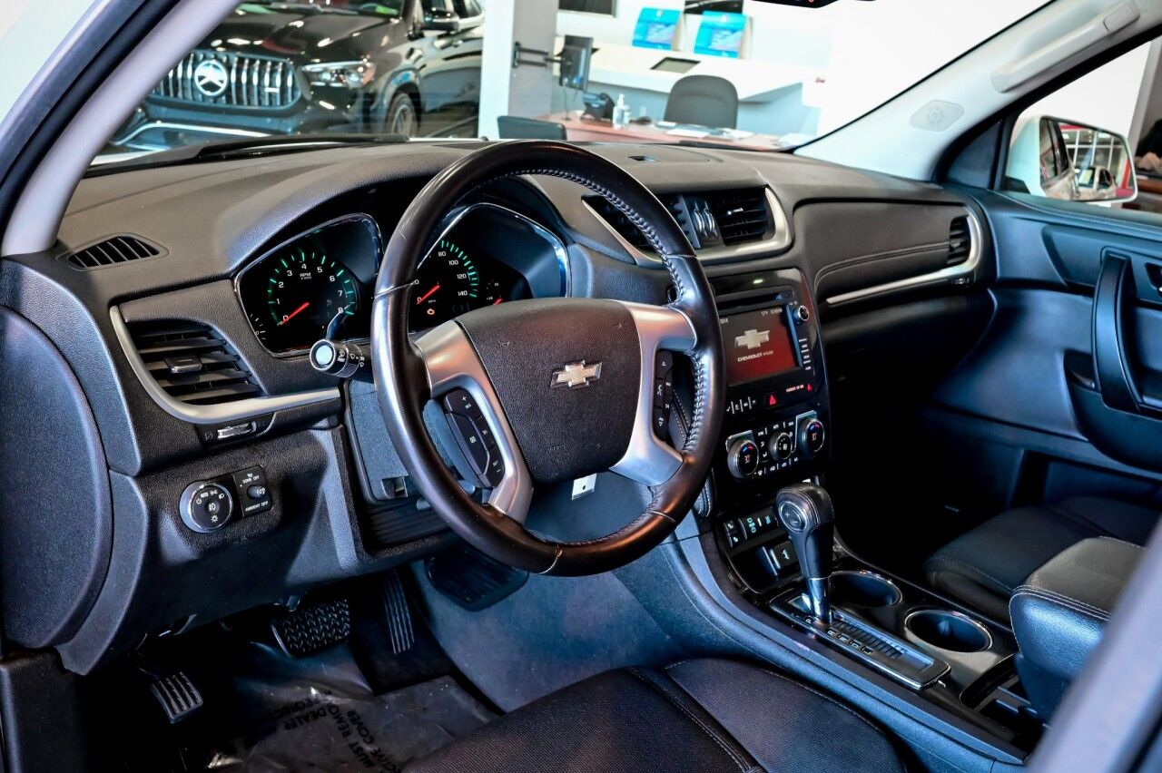 2017 Chevrolet Traverse LT, 3RD Row, Navigation, Rear Entertainment Springfield NJ