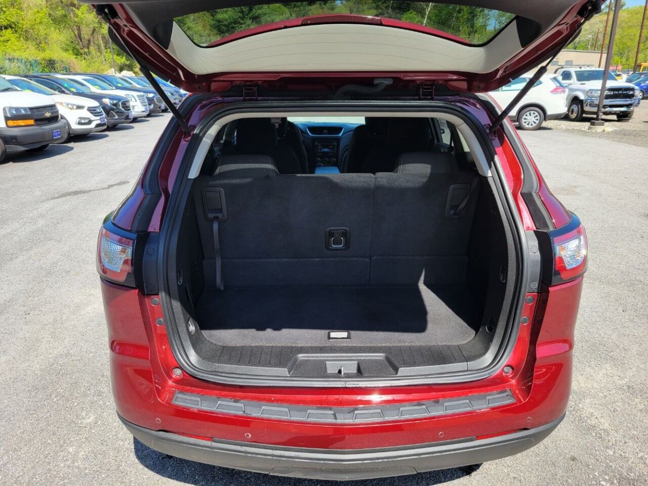 2017 Chevrolet Traverse LT Charlton MA
