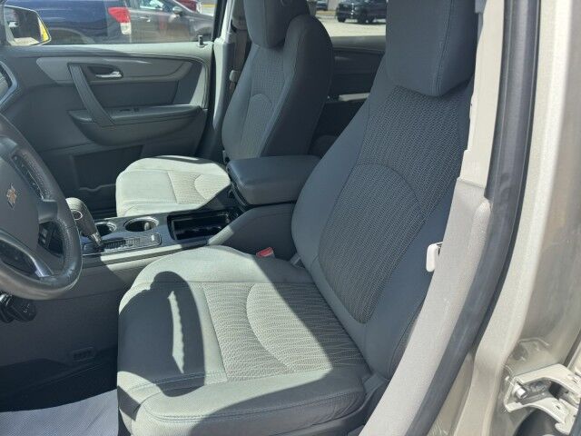 2017 Chevrolet Traverse LT North Versailles PA