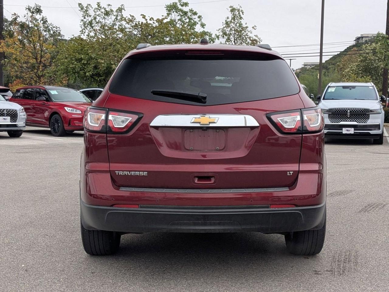 2017 Chevrolet Traverse LT