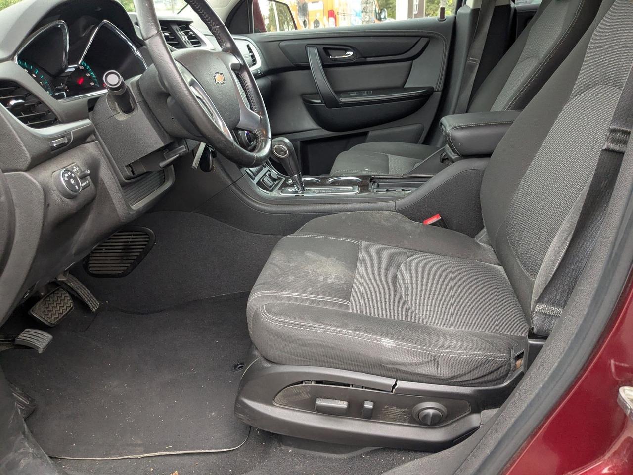 2017 Chevrolet Traverse LT