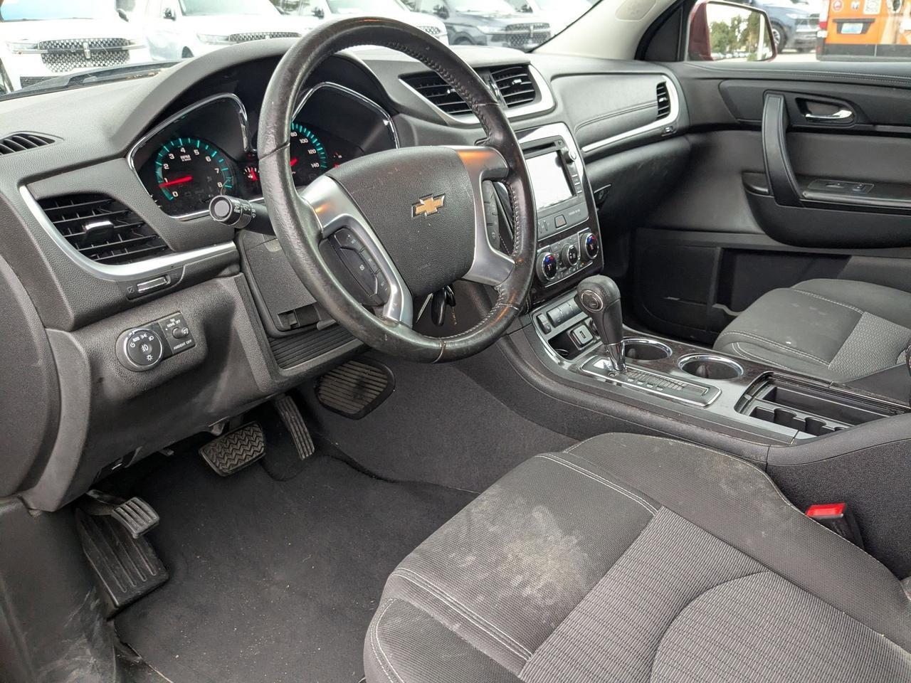2017 Chevrolet Traverse LT