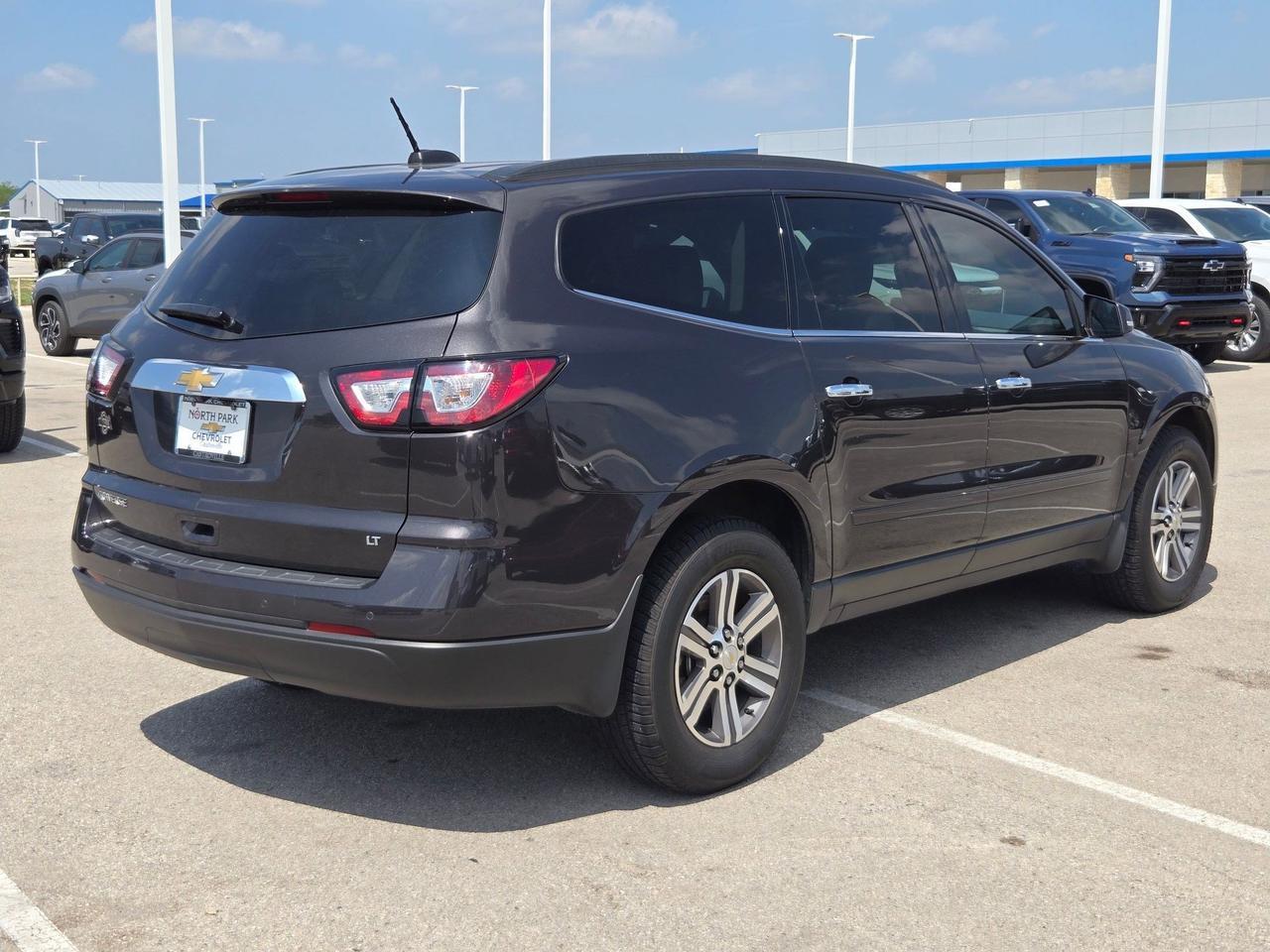 2017 Chevrolet Traverse LT