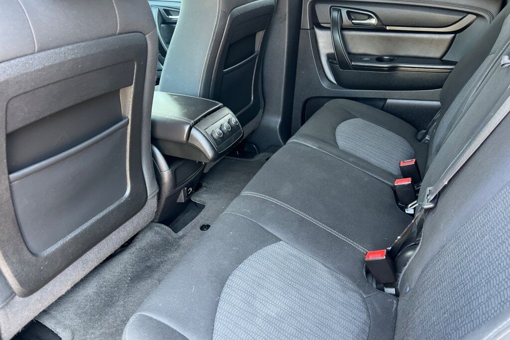2017 Chevrolet Traverse LT Fruitland ID