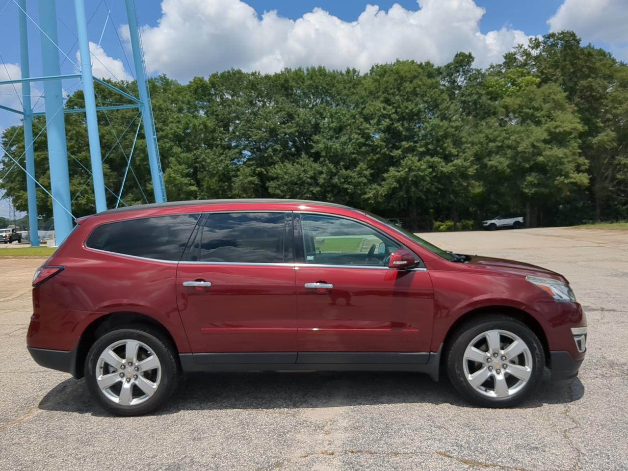 2017 Chevrolet Traverse LT